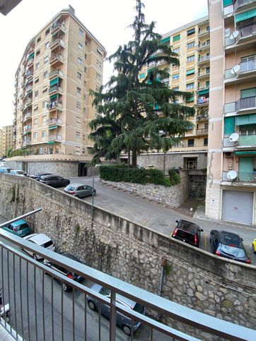 Appartamento in residenziale in Via Fereggiano 40