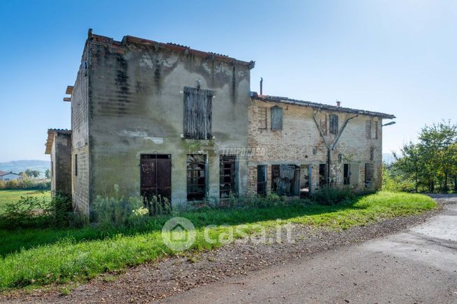 Terreno edificabile in residenziale in Via Denzano 51