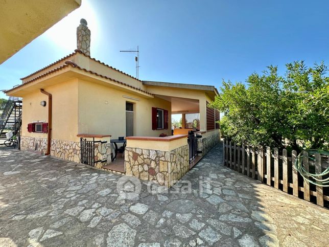 Villa in residenziale in c/da Arnao