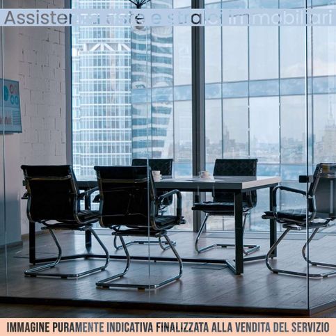 Ufficio in commerciale in Via Gaudenzio Fantoli 28 /15