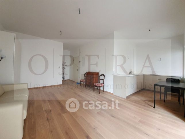 Appartamento in residenziale in Via Giosuè Carducci