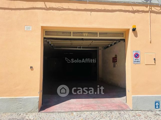 Garage/posto auto in residenziale in Via della Paglia