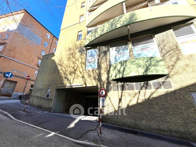 Box/posto auto in residenziale in Via del Ponzanino 14