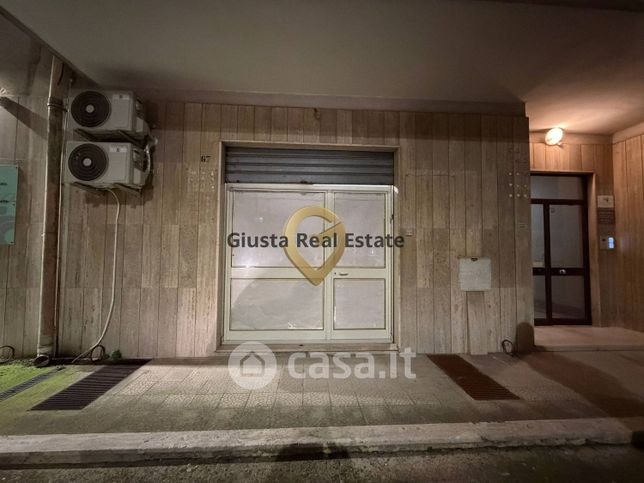 Box/posto auto in residenziale in Via Osanna 67