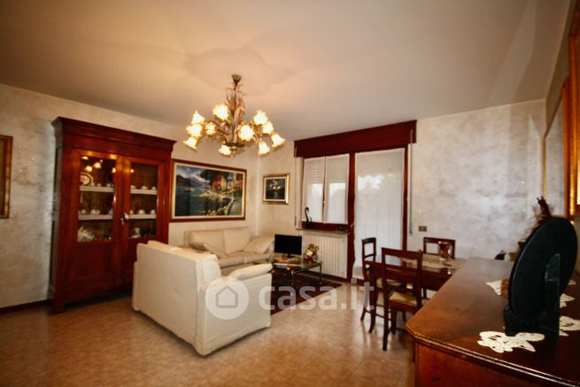 Appartamento in residenziale in Stradella Franche 8