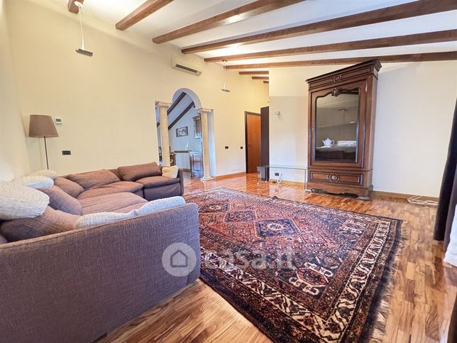 Appartamento in residenziale in Via Tenutella 68