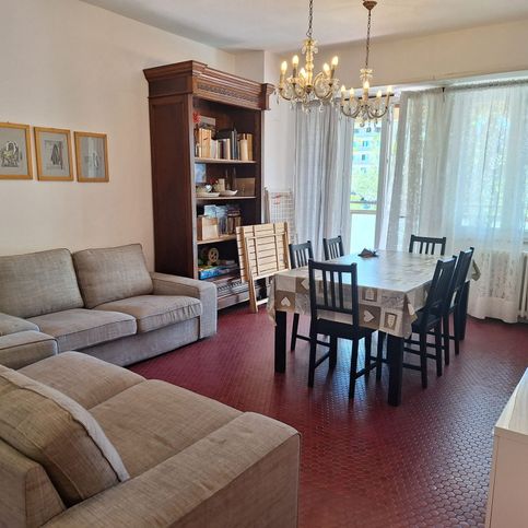 Appartamento in residenziale in Viale Oberdan 3