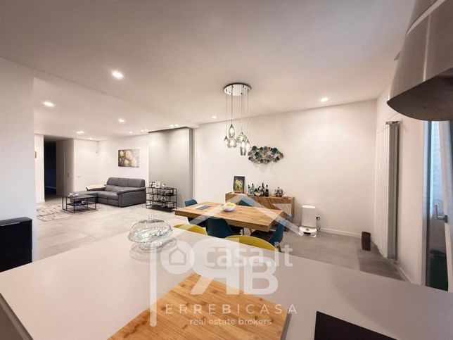 Appartamento in residenziale in Via dei Quartieri 21