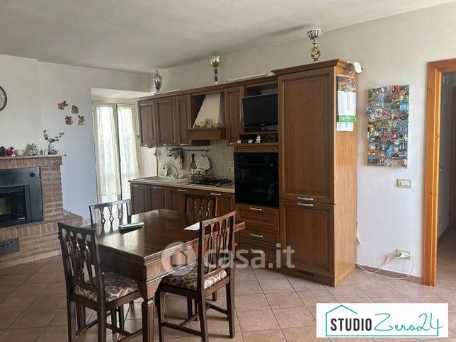 Appartamento in residenziale in Via Piè di Marmo 85