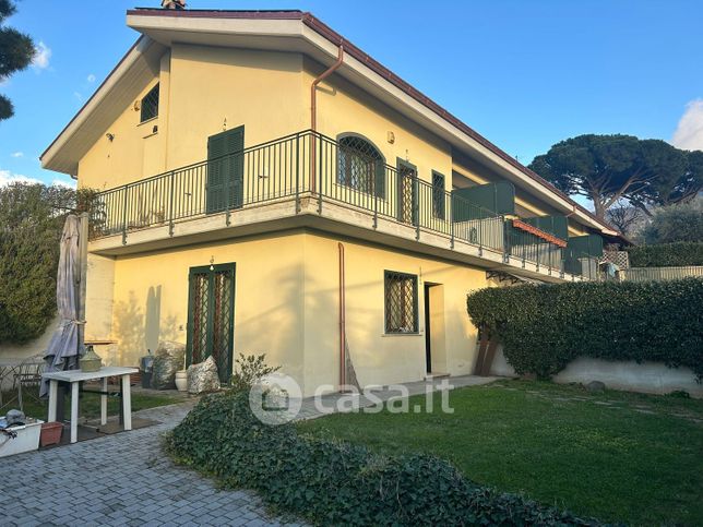 Villetta a schiera in residenziale in Via Valle San Lorenzo 28