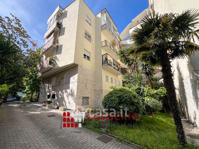 Appartamento in residenziale in Viale Umberto Tupini