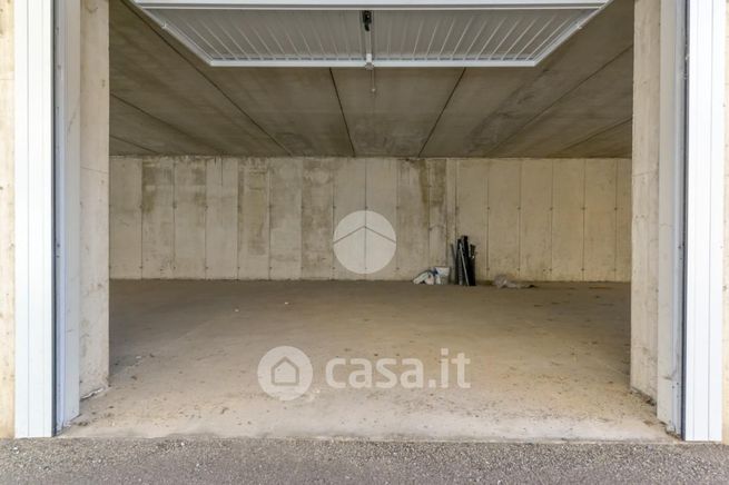 Garage/posto auto in residenziale in Corso Italia 75