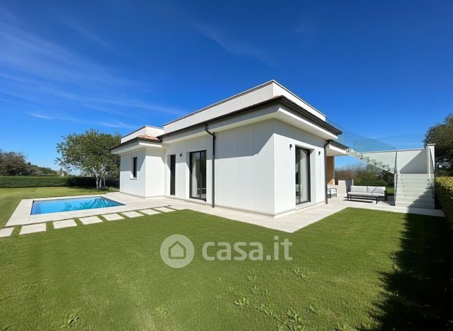 Casa indipendente in residenziale in Via Monte Taccone