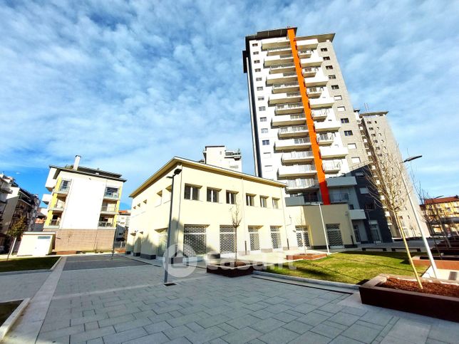 Ufficio in commerciale in Via Issiglio 55