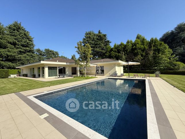 Villa in residenziale in