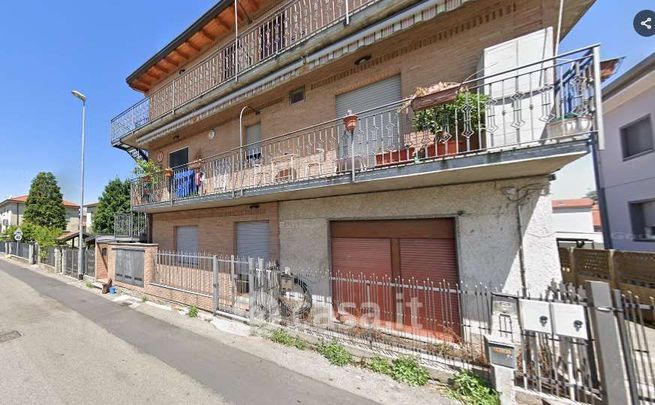 Appartamento in residenziale in Via Adamello 33