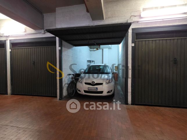 Box/posto auto in residenziale in Via Brione 2 d