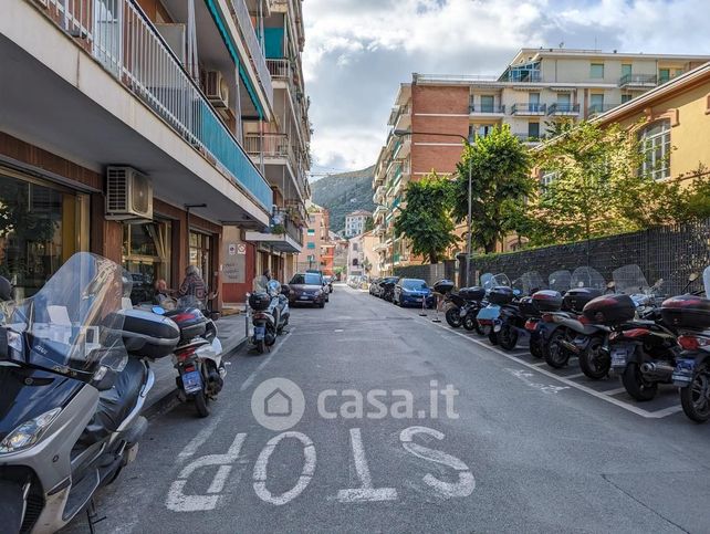 Garage/posto auto in residenziale in Via Aurelia 1