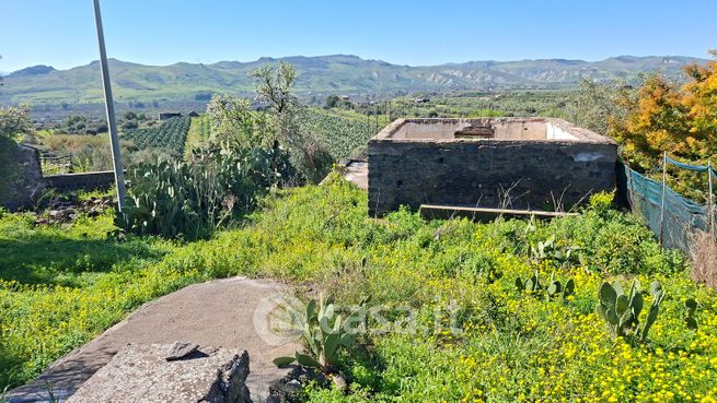Terreno agricolo in commerciale in S.S. 121