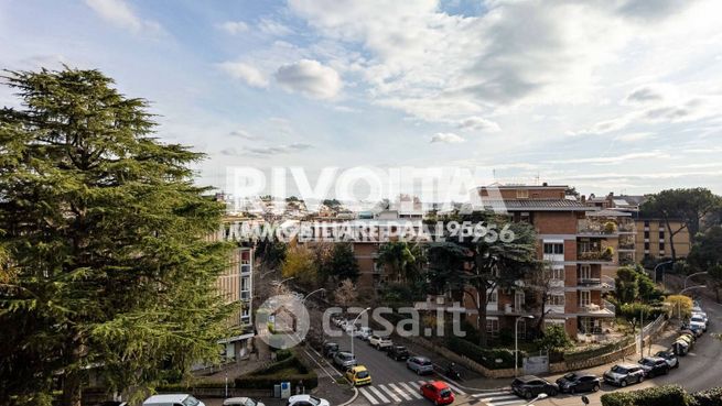 Attico/mansarda in residenziale in 