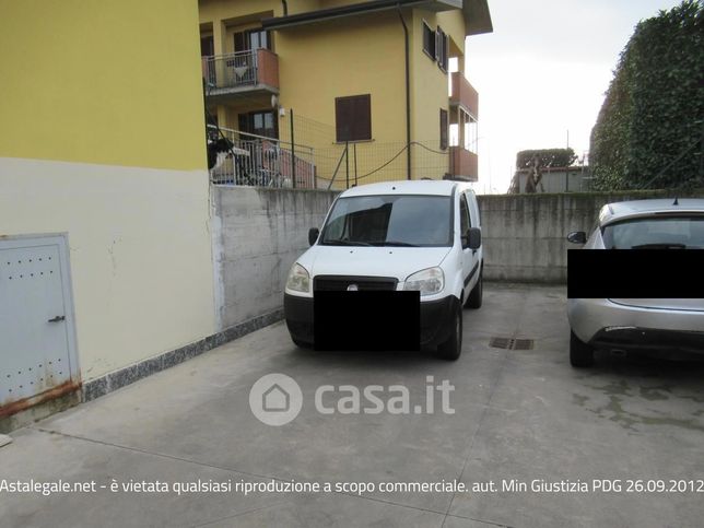 Box/posto auto in residenziale in 