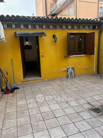 Appartamento in residenziale in Via Esino