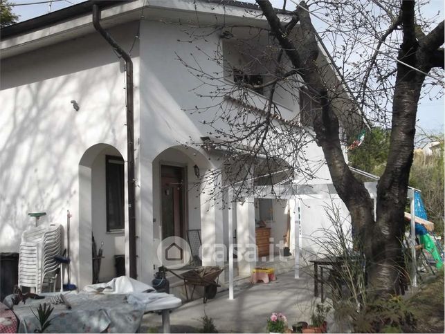 Villa in residenziale in Via San Cosmo