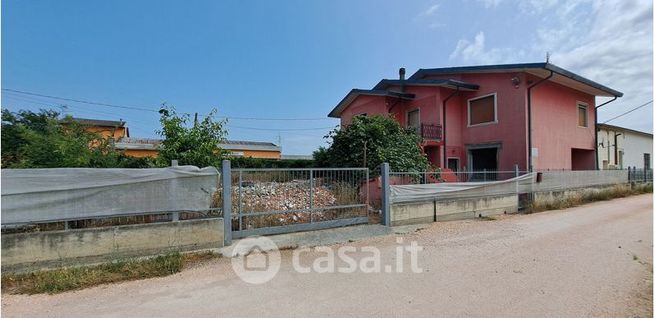 Casa indipendente in residenziale in Via Le Fasolare 1