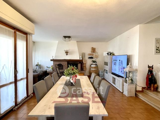 Appartamento in residenziale in Via Monte Nero 23