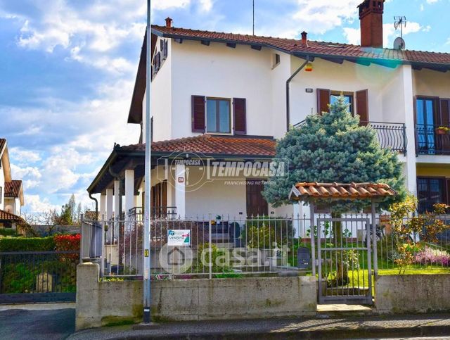 Villetta a schiera in residenziale in Via Leinì 41