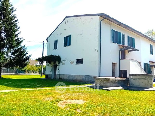Casa indipendente in residenziale in Via delle Cantine