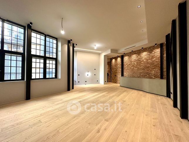 Ufficio in commerciale in Via Lodovico Ariosto 19