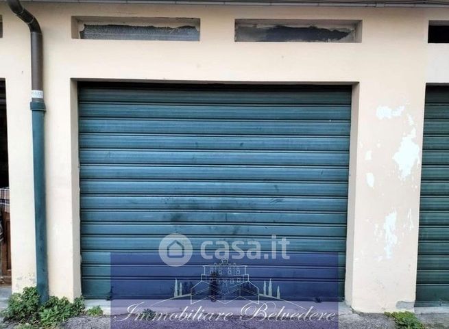 Box/posto auto in residenziale in Via Benedetto Dei