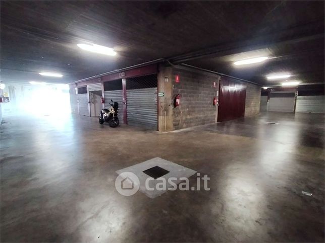 Box/posto auto in residenziale in Via S.Vincenzo 3