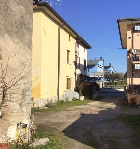Casa bi/trifamiliare in residenziale in Via San Faustino