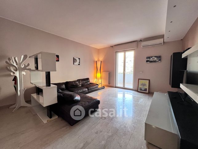 Appartamento in residenziale in Via Pompeo Sarnelli 184 --A