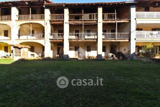 Rustico/casale in residenziale in Via Tinetti 7