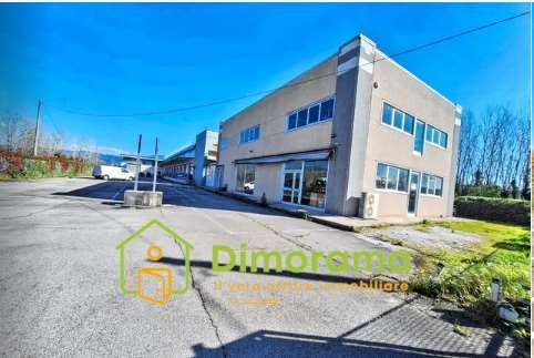 Capannone in commerciale in Via del Marginone 649