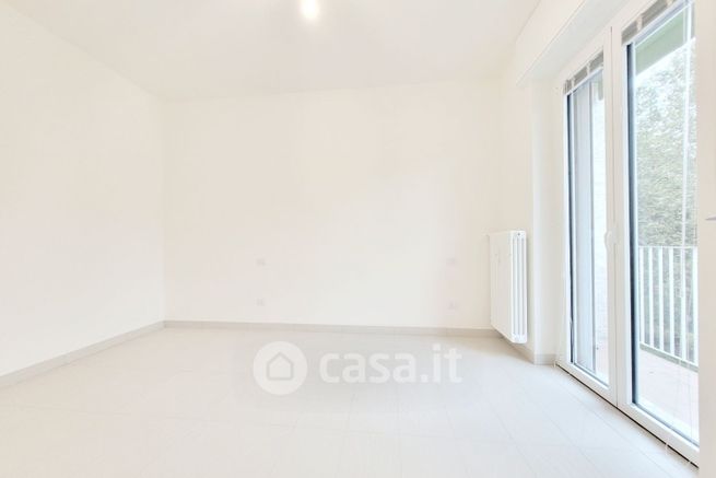 Appartamento in residenziale in Via Monte Velino 7