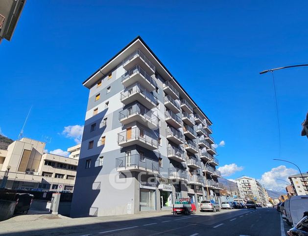 Box/posto auto in residenziale in Via Chambéry 166