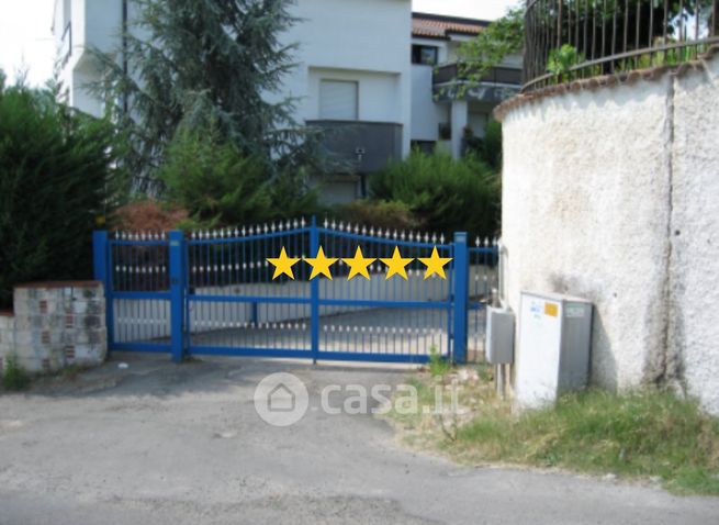 Villa in residenziale in Via Stilluzzo