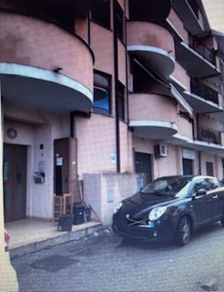 Appartamento in residenziale in Via Olindo Blandi