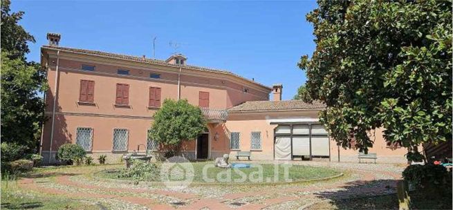Villa in residenziale in Via Punte
