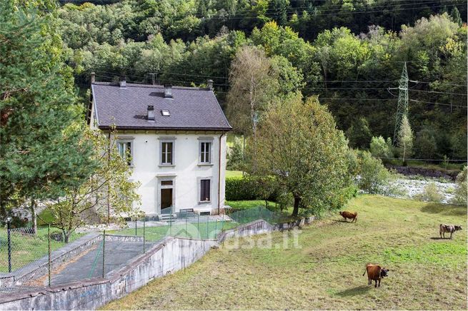 Appartamento in residenziale in Frazione Rivasco