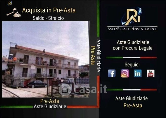 Appartamento in residenziale in Via Velia 37