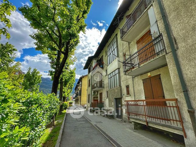 Appartamento in residenziale in Via Monte Grivola 5