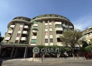 Appartamento in residenziale in Via Monte Cervino 7