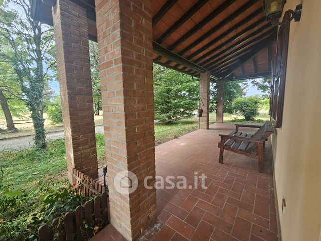 Villa in residenziale in Via Ampelio e Lorenzo Simonazzi 30
