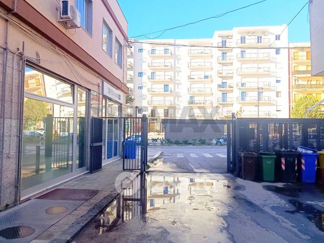 Box/posto auto in residenziale in Via Tisia 112