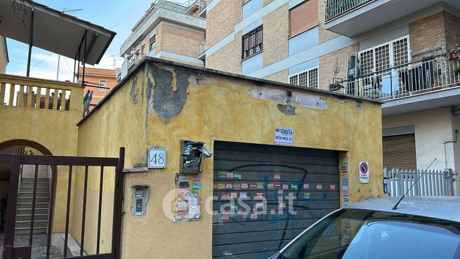 Box/posto auto in residenziale in Via degli Abeti 48